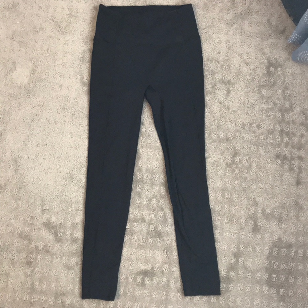 Lululemon Fast and Free Tight; size 4, black